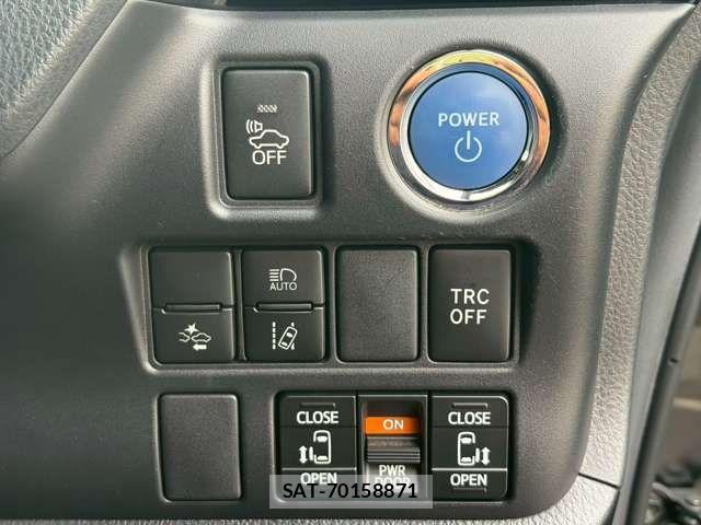 Toyota VOXY HYBRID 2018-08 7790423-5
