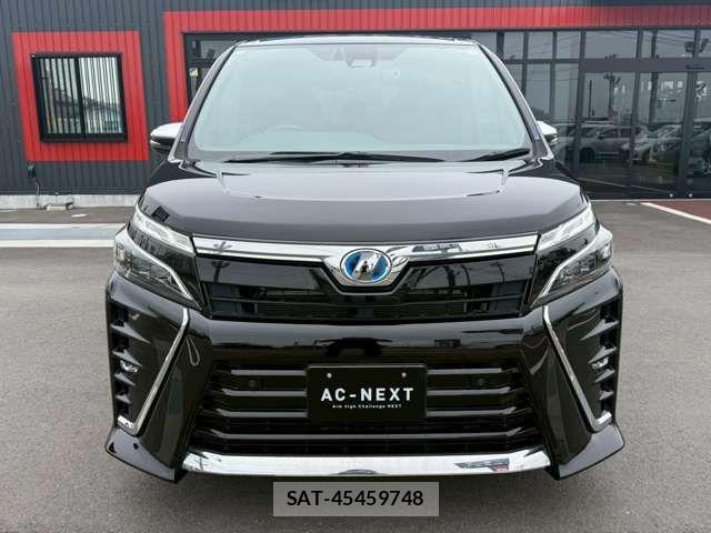 Toyota VOXY HYBRID 2019-07 7790426-16