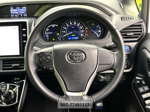 Toyota VOXY HYBRID 2021-08 7790430-11