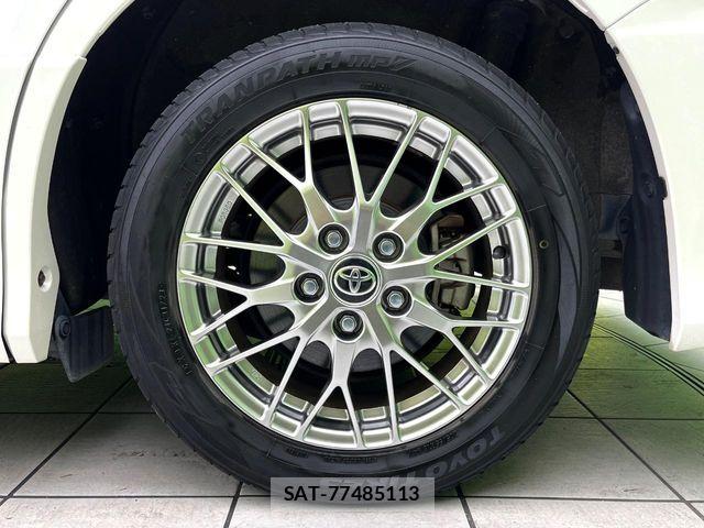 Toyota VOXY HYBRID 2021-08 7790430-12