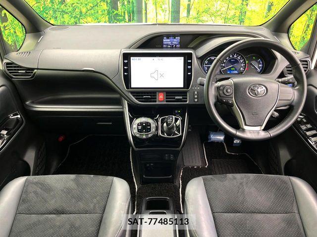 Toyota VOXY HYBRID 2021-08 7790430-1