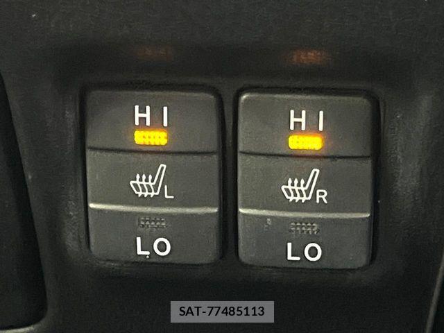 Toyota VOXY HYBRID 2021-08 7790430-6