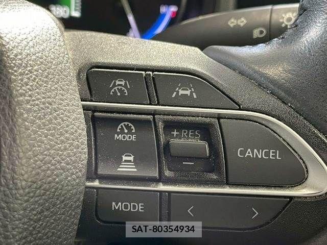 Toyota VOXY HYBRID 2022-03 7790444-5
