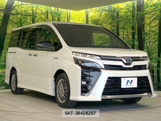 Toyota VOXY HYBRID 2019-01 7790425-16