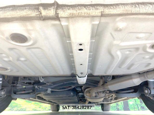 Toyota VOXY HYBRID 2019-01 7790425-19