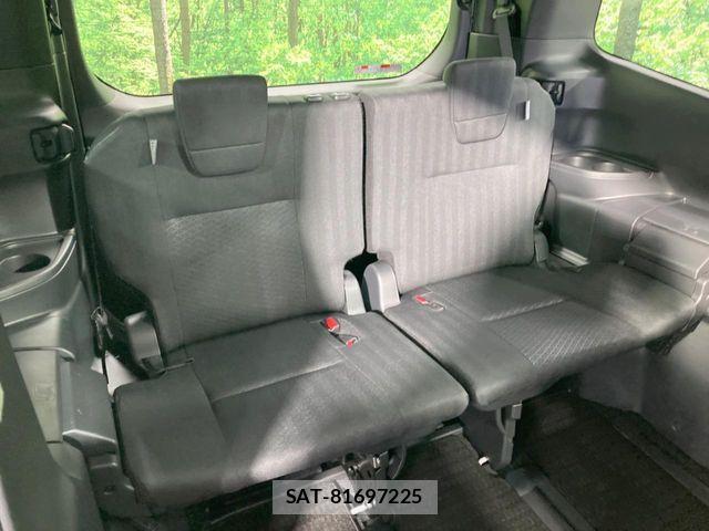 Toyota VOXY HYBRID 2024-07 7790436-9