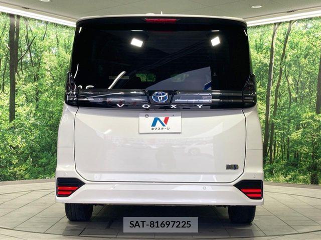 Toyota VOXY HYBRID 2024-07 7790436-14