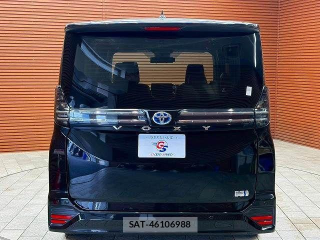 Toyota VOXY HYBRID 2022-10 7790463-18