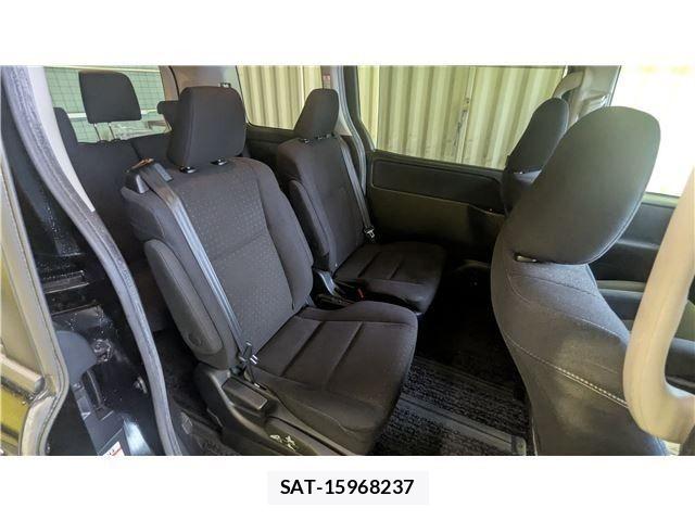 Toyota VOXY HYBRID 2014-04 7790403-12