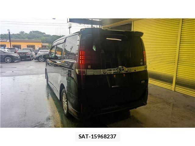 Toyota VOXY HYBRID 2014-04 7790403-1
