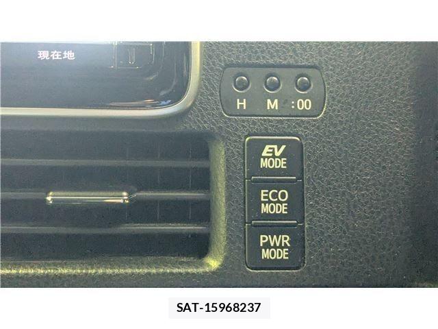 Toyota VOXY HYBRID 2014-04 7790403-24