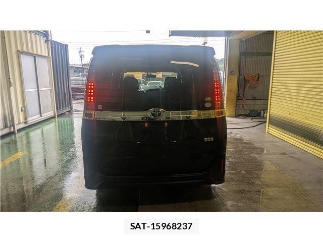 Toyota VOXY HYBRID 2014-04 7790403-7