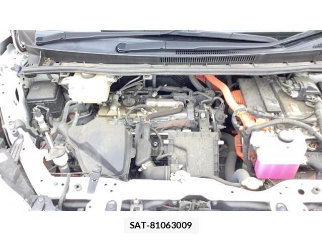 Toyota VOXY HYBRID 2021-09 7790428-11