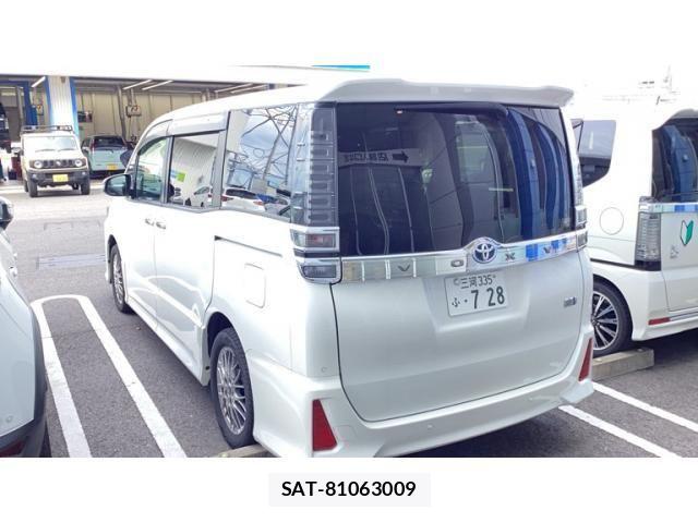 Toyota VOXY HYBRID 2021-09 7790428-1