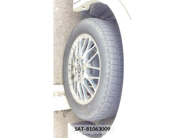 Toyota VOXY HYBRID 2021-09 7790428-3