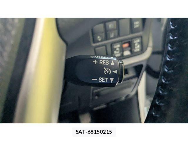 Toyota VOXY HYBRID 2017-09 7790416-17