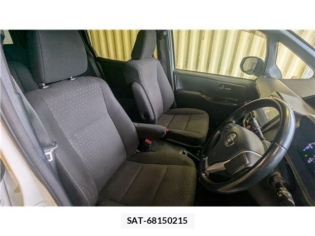 Toyota VOXY HYBRID 2017-09 7790416-8