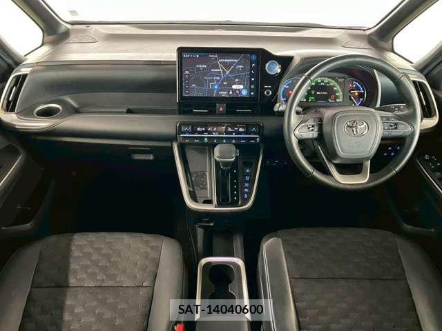 Toyota VOXY HYBRID 2022-04 7790435-13