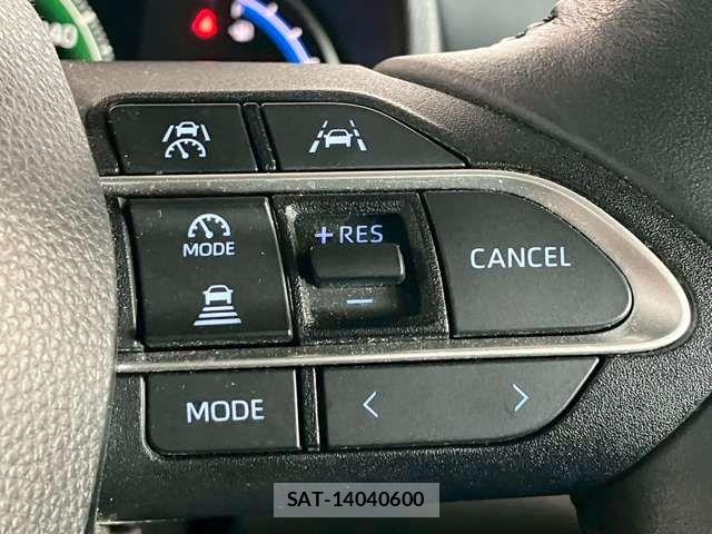 Toyota VOXY HYBRID 2022-04 7790435-8
