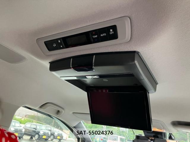 Toyota VOXY HYBRID 2016-02 7790413-13
