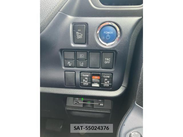 Toyota VOXY HYBRID 2016-02 7790413-20