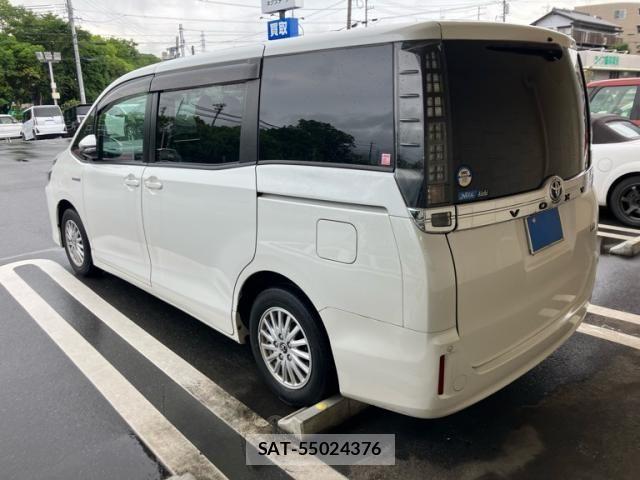 Toyota VOXY HYBRID 2016-02 7790413-3