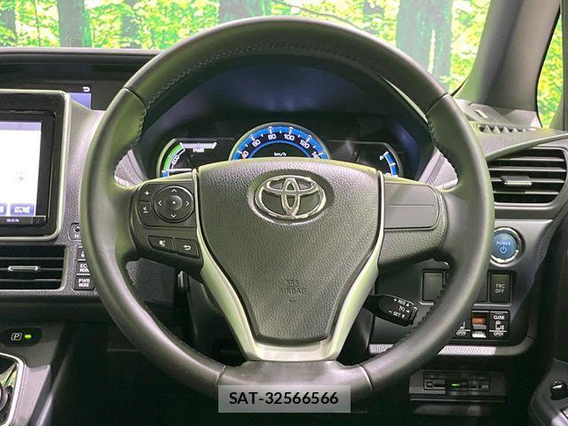 Toyota VOXY HYBRID 2015-01 7880444-11