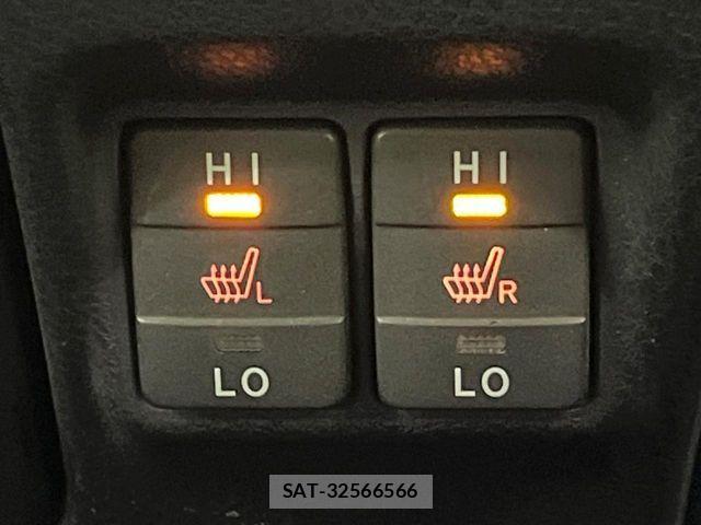 Toyota VOXY HYBRID 2015-01 7880444-6