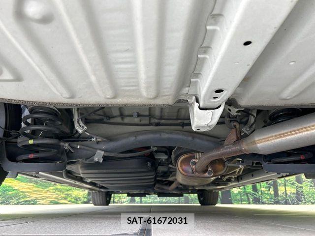 Toyota VOXY HYBRID 2018-02 7880439-19