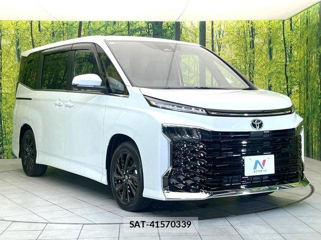 Toyota VOXY HYBRID 2026-05 7880416-16