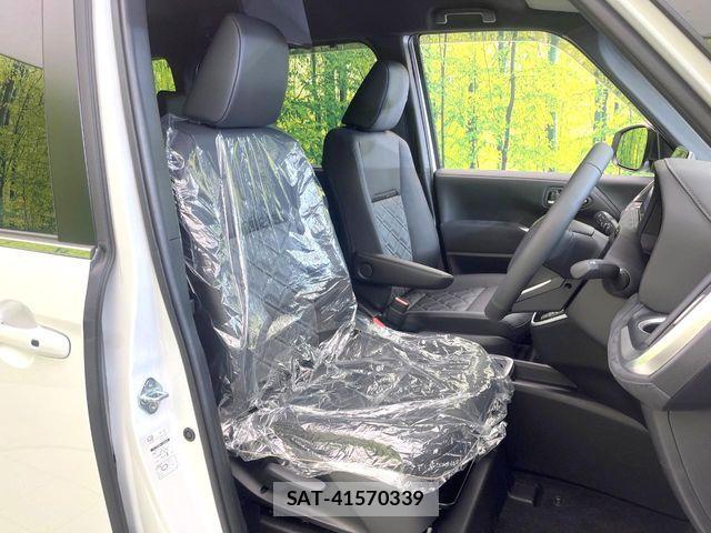 Toyota VOXY HYBRID 2026-05 7880416-7