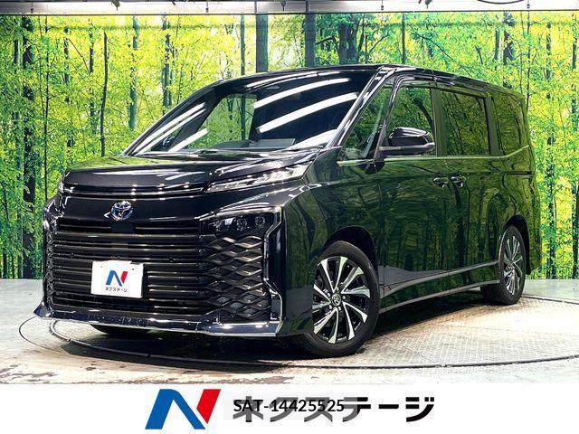 Toyota VOXY HYBRID 2022-09 7880421-0