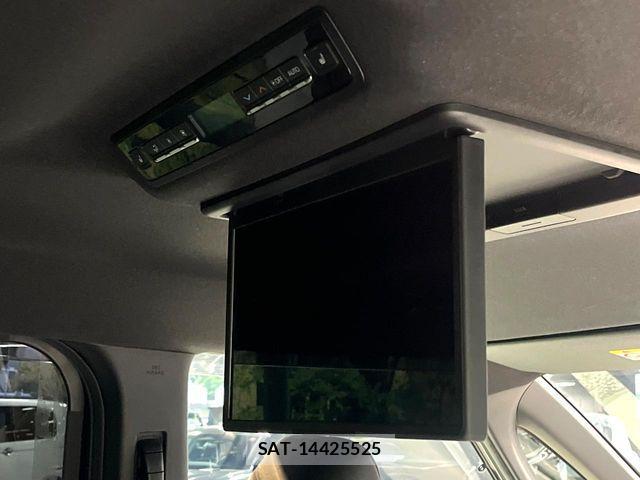 Toyota VOXY HYBRID 2022-09 7880421-3