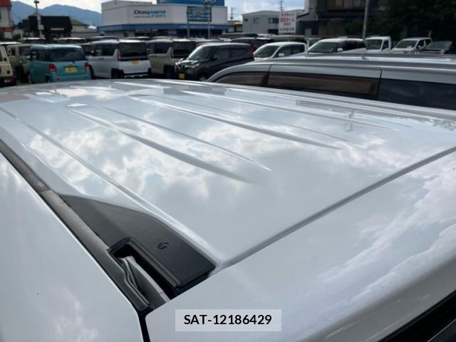 Toyota VOXY HYBRID 2019-03 7880447-11