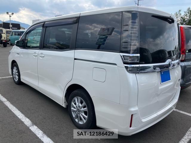 Toyota VOXY HYBRID 2019-03 7880447-3