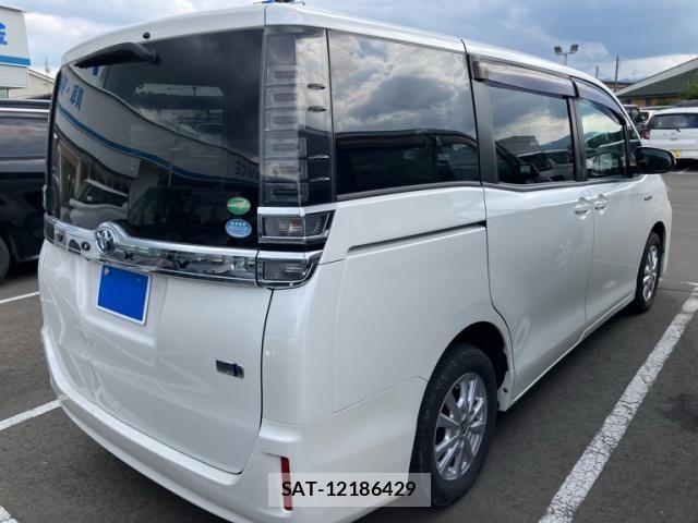Toyota VOXY HYBRID 2019-03 7880447-4