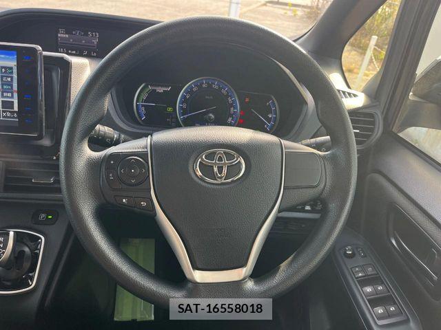 Toyota VOXY HYBRID 2015-06 7880446-11