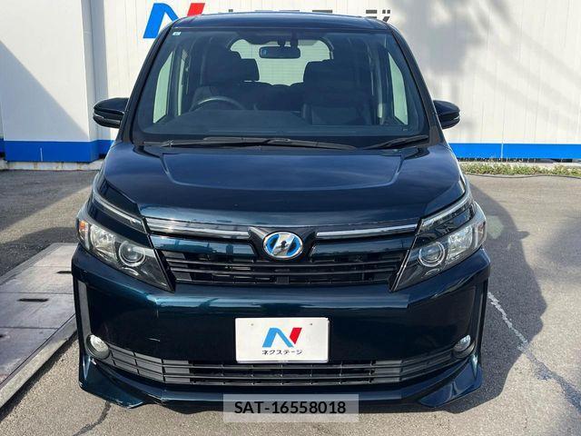 Toyota VOXY HYBRID 2015-06 7880446-14