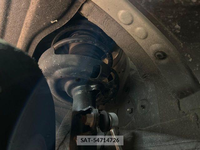 Toyota VOXY HYBRID 2022-09 7880418-19