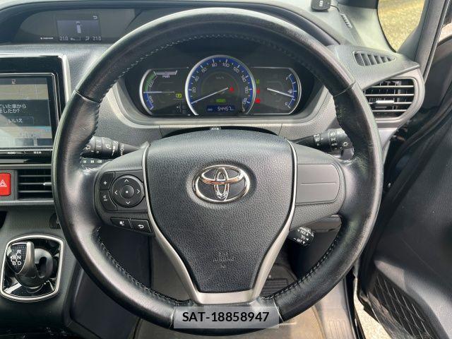 Toyota VOXY HYBRID 2017-05 7880443-13