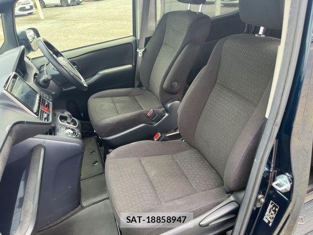 Toyota VOXY HYBRID 2017-05 7880443-18