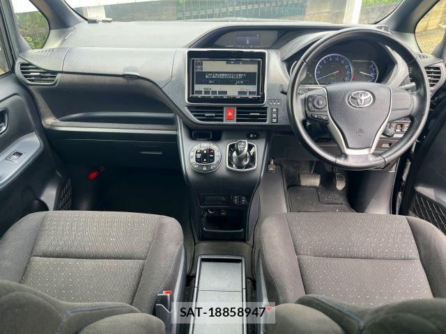 Toyota VOXY HYBRID 2017-05 7880443-1