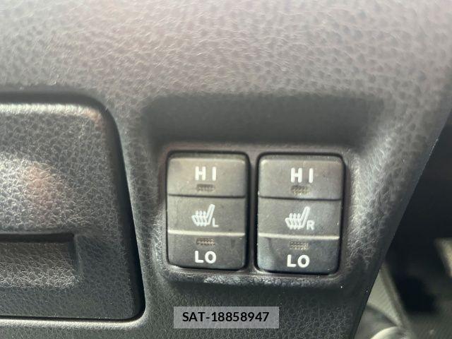 Toyota VOXY HYBRID 2017-05 7880443-23