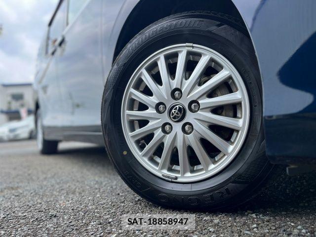 Toyota VOXY HYBRID 2017-05 7880443-26
