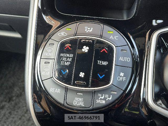 Toyota VOXY HYBRID 2021-03 7880437-14