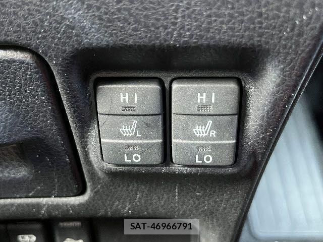 Toyota VOXY HYBRID 2021-03 7880437-17