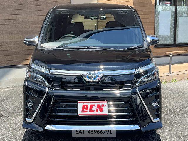 Toyota VOXY HYBRID 2021-03 7880437-21