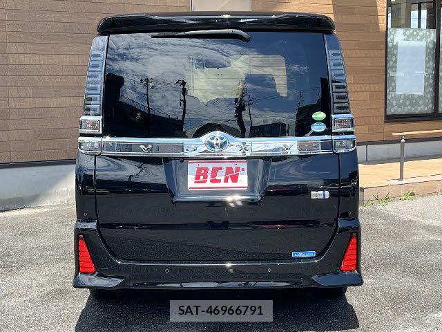 Toyota VOXY HYBRID 2021-03 7880437-22