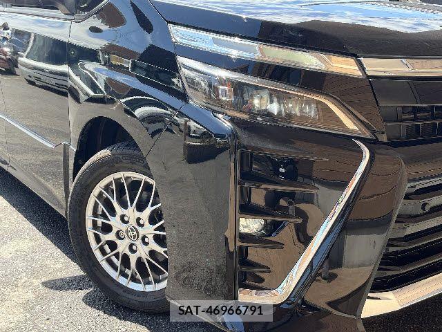 Toyota VOXY HYBRID 2021-03 7880437-24