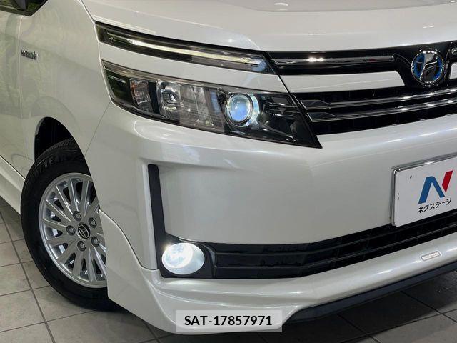 Toyota VOXY HYBRID 2014-07 7880448-11